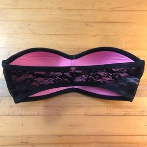 Pink Victoria’s Secret bra